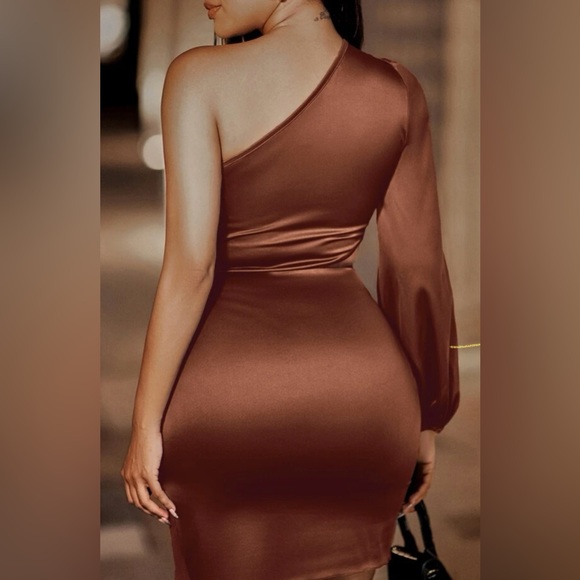 Neutral - Picture 3 of 4